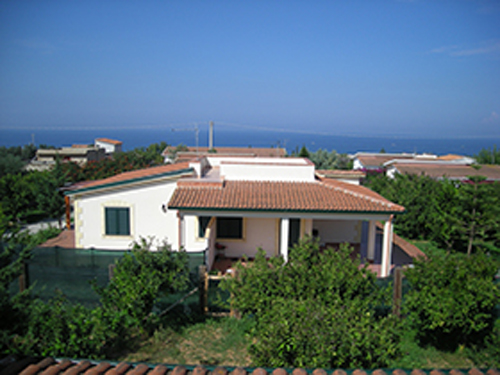 LA VILLA TRAI LIMONI in SICILIA