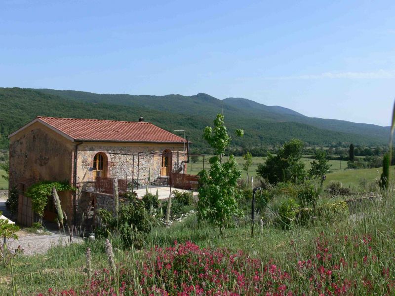 Casa vacanze immersa nella natura. Da 4 a 6 posti.