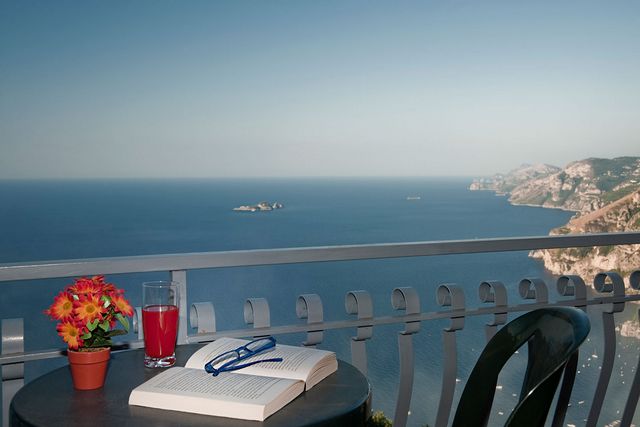 bb positano 70,00 a camera doppia con balcone vista mare,  prima colazione